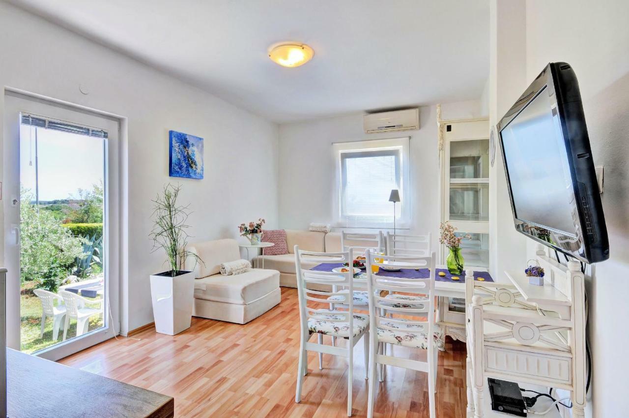 Apartments Lila Novigrad Istria Dış mekan fotoğraf